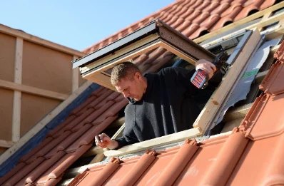 Pose de fenêtres de toit Velux à Rahay